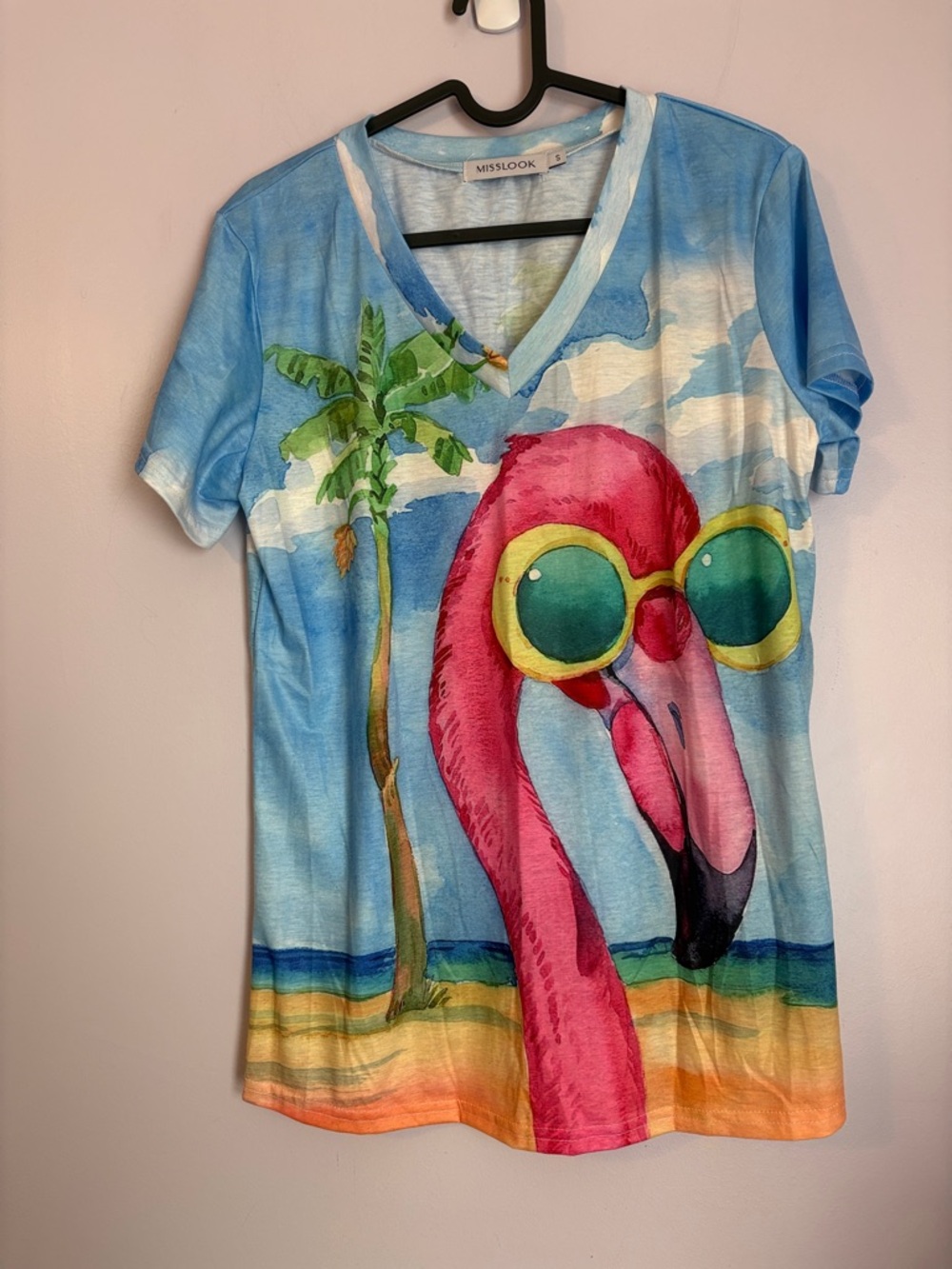 Misslook V neck Flamingo Beach Graphic T-shirt size S Coastal